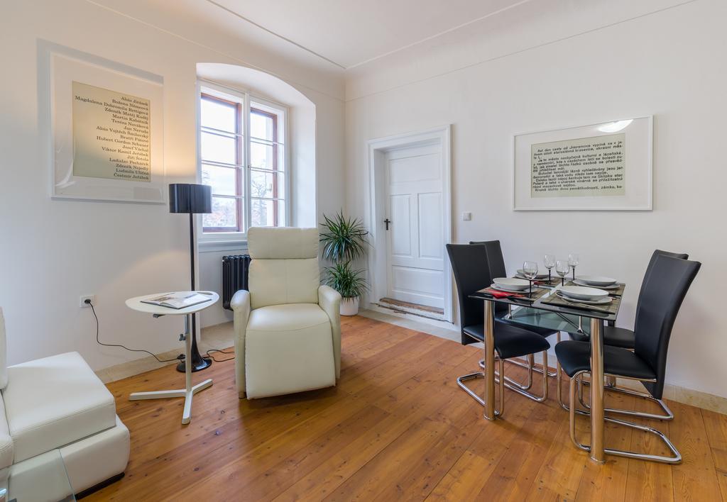 Zamecke Apartmany Litomysl Exterior photo